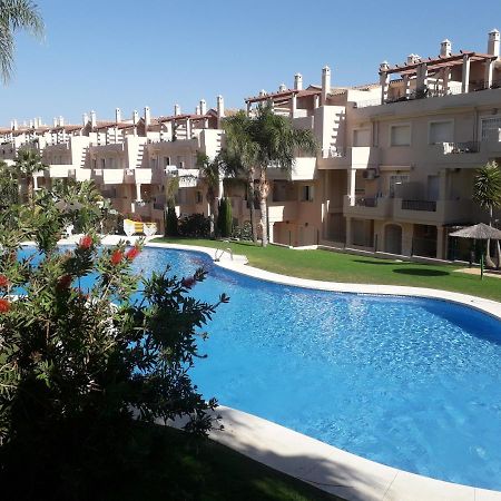 Duquesa Fairways, A Spacious Apartment With Fabulous Views And Facilities Manilva Ngoại thất bức ảnh
